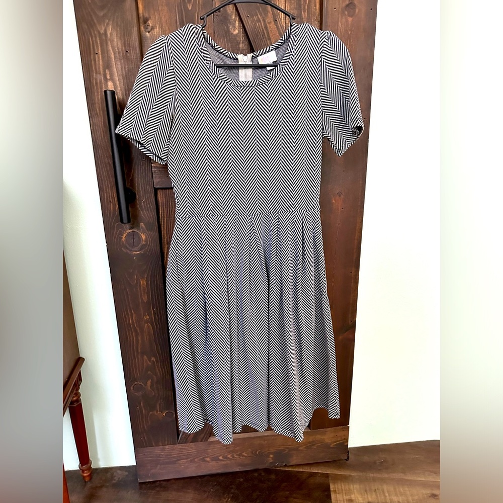 LuLaRoe Amelia dress EUC